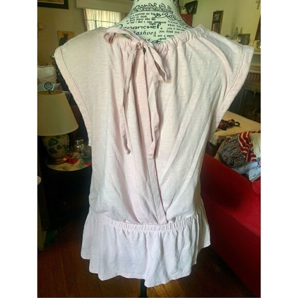 Banana Republic Malibu Tee - Picture 6 of 7